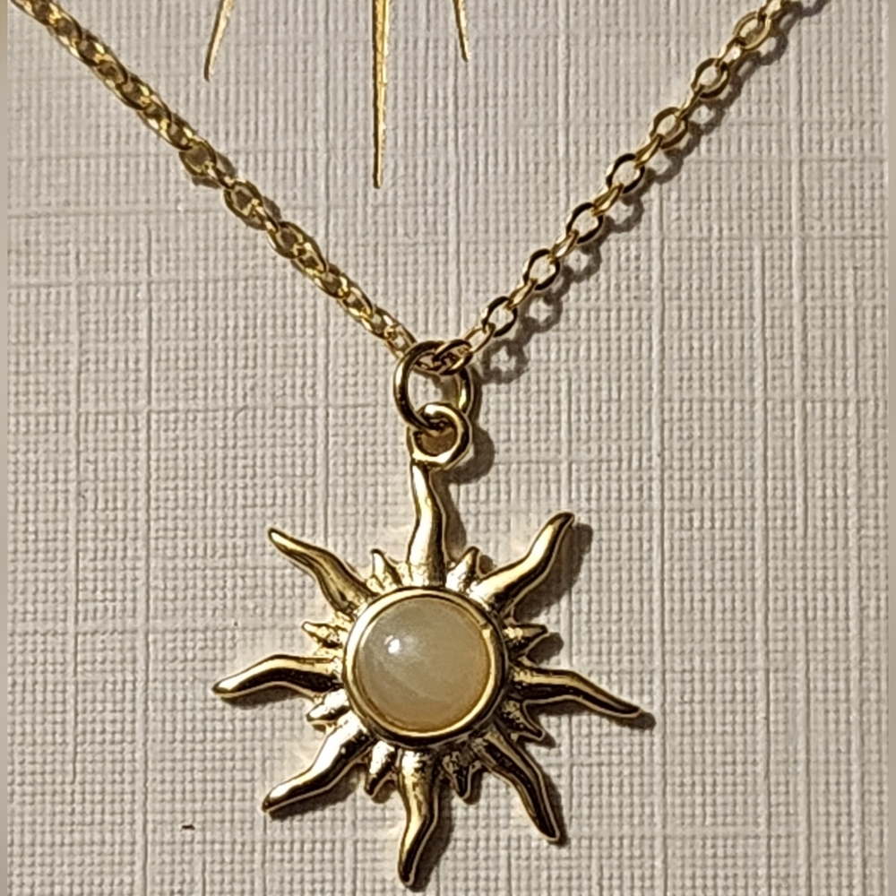 Opalite & Gold over S925 Sun Pendant & Necklace NWT Gift Box! 16"+2